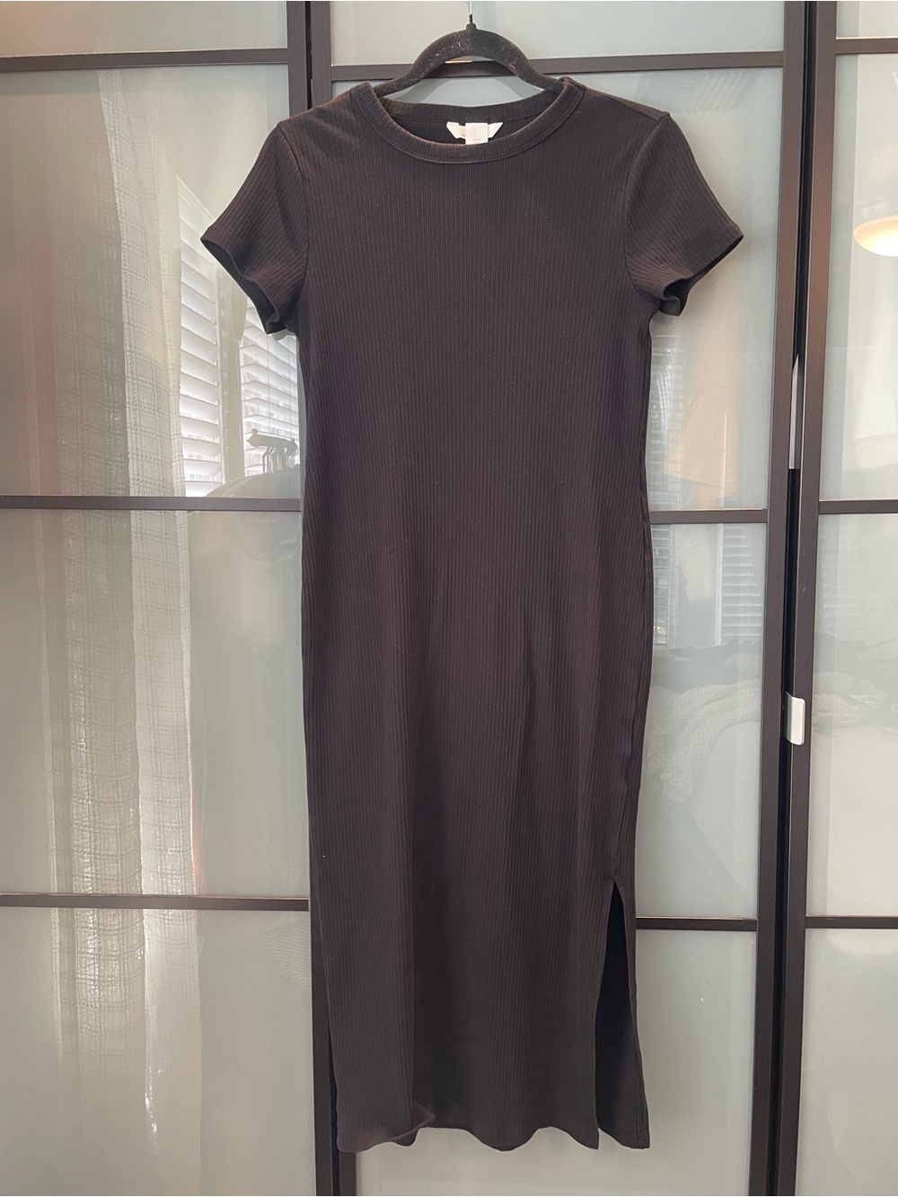 H&M Black Ribbed Short-Sleeve Midi Dress with Side Slit